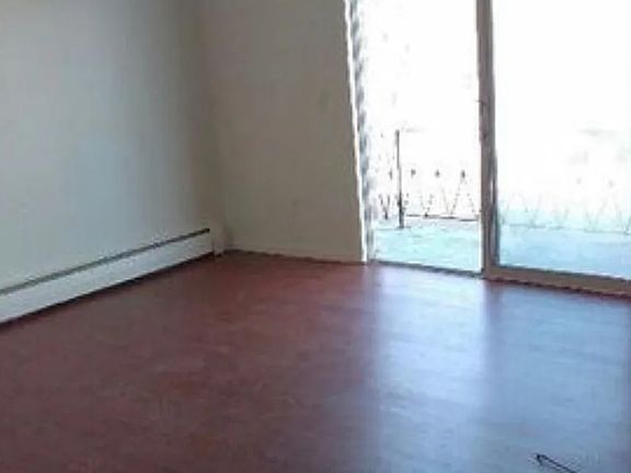 5th image of 3601 Bernice Dr