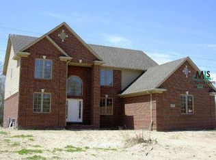 53321 N Jaclyn Dr, Utica, MI 48315