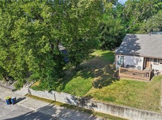 2114 Belleview Ave, Kansas City, MO 64108