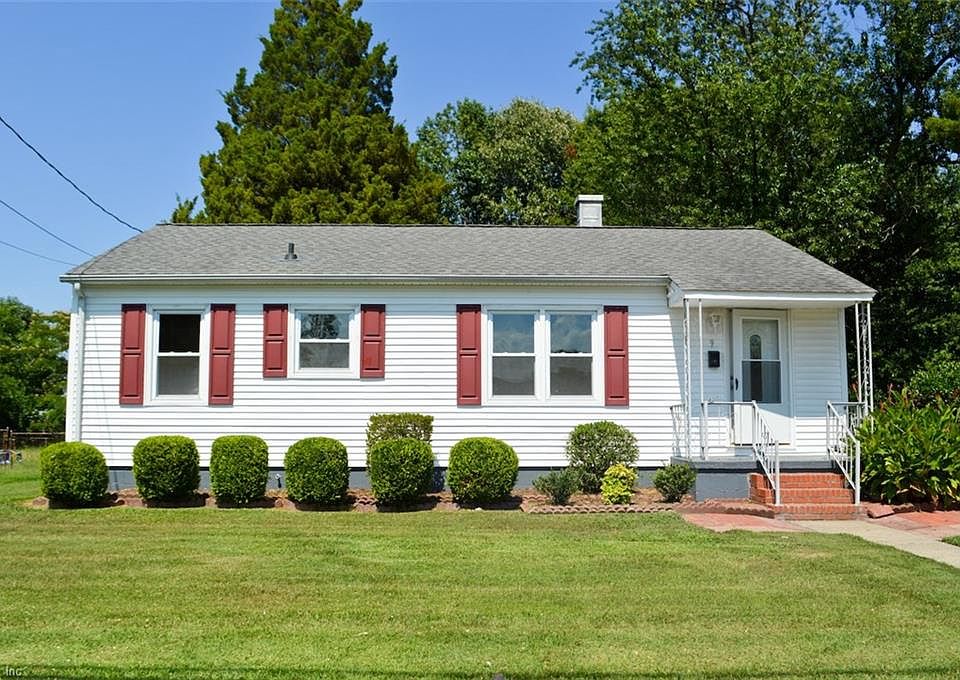 1st image of 9 Twin Oaks Dr