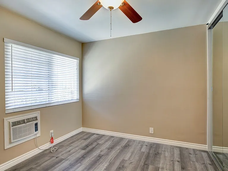6830 Rosemead Blvd — Photo 24