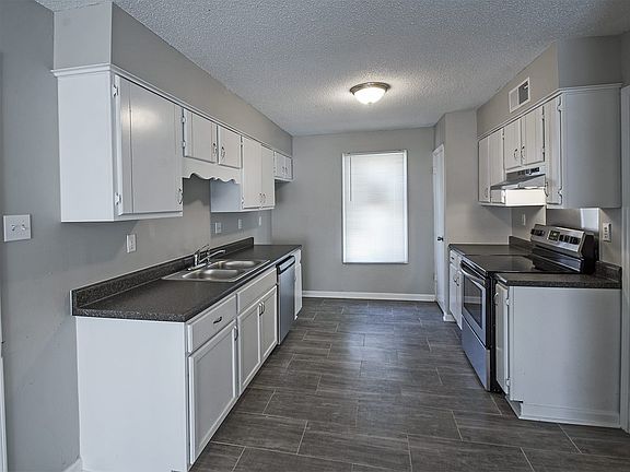5th image of 3046 Ridgeway Rd