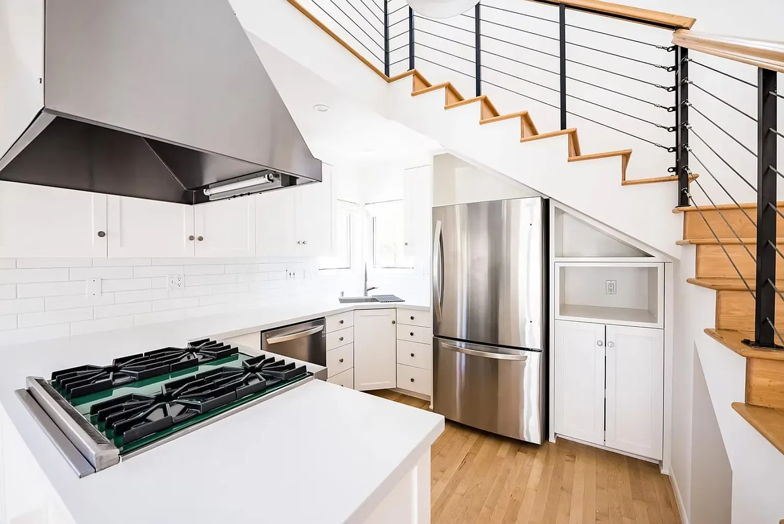 2 bed, 1500 sqft, $8,800 — Photo 3