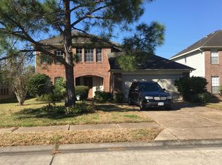 2802 Glencullen Ln, Pearland, TX 77584