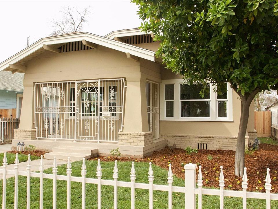 1st image of 1561 N Calaveras St