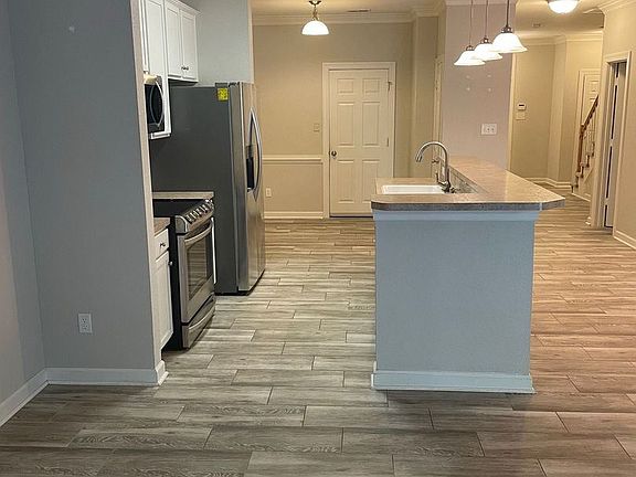 3rd image of 512 Fieldstone Glen Way #55