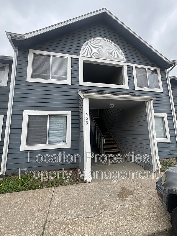 3 bed, 2.0 bath, $1,500 — Photo 1
