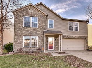 8309 S Quarter Moon Dr, Pendleton, IN 46064