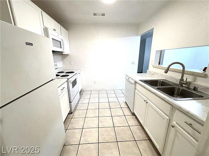 2 bed, 1164 sqft, $1,450 — Photo 4