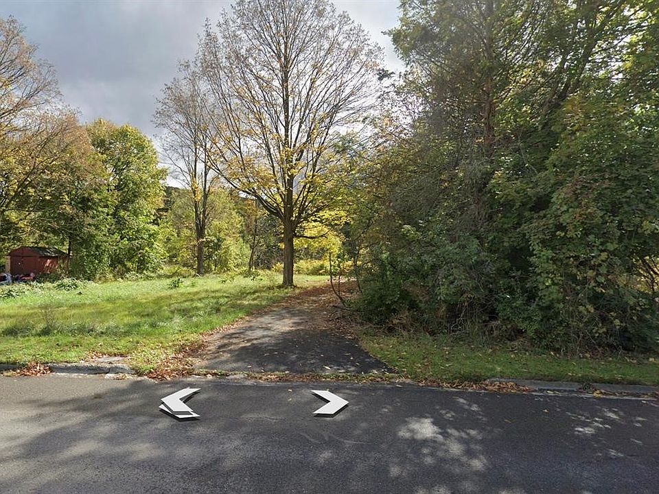 2nd image of 900 Vestal Rd