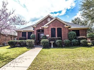 500 Oakdale Ct, Burleson, TX 76028