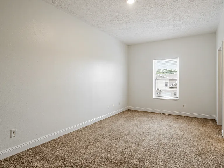 Fieldstone Apartments — Photo 29