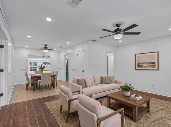 9 Linda St, Pensacola, FL 32506