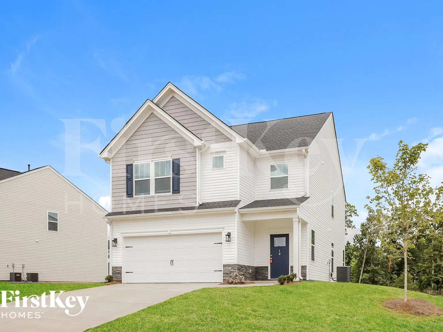 3 bed, 2.5 bath, 2250 sqft, $2,260 — Photo 2
