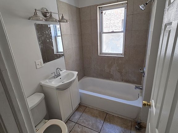 4th image of 4311 W Flournoy St #4319-1S