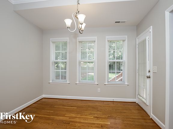 5th image of 1736 Tredegar Rd