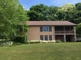 11833 Findley Lake Rd, North East, PA 16428