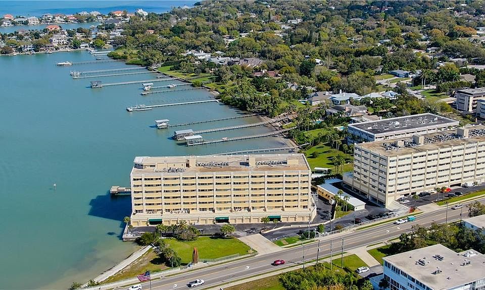 1st image of 100 Bluff View Dr APT 515C