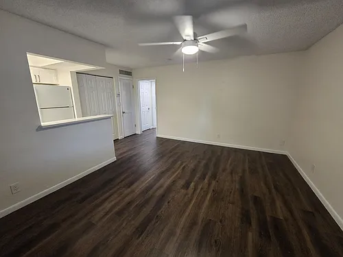 5630 NE 18th Ave #304 Photo 1