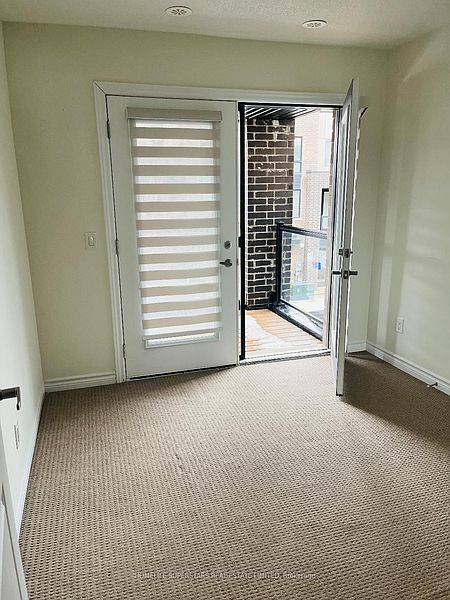 Oakville Townhouse for rent - 3 Bedrooms — photo 7