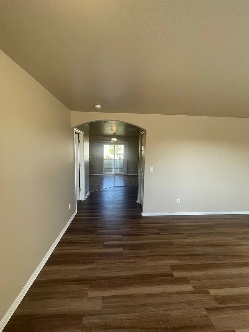Second-Floor 2-Bedroom Condo Near Powers Blvd — Photo 4