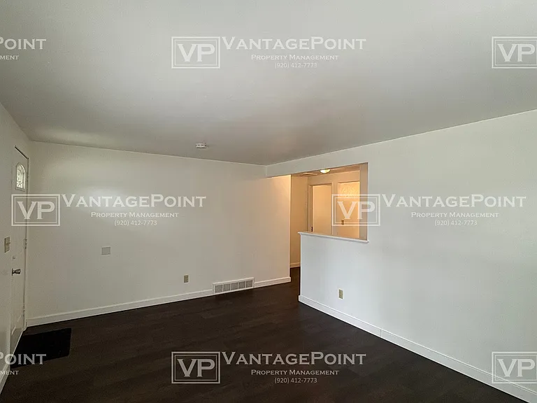 1523 Ridgeway Dr — Photo 5