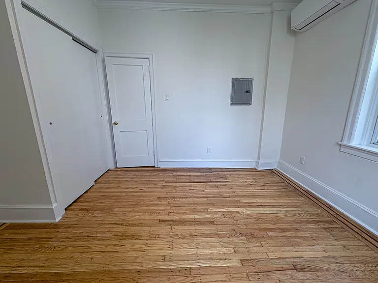 1223 N Franklin St #2R — Photo 40
