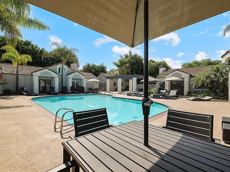 Country Villas — Photo 17