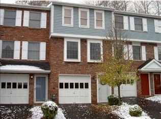 505 Timberidge Dr, Bethel Park, PA 15102