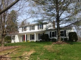 538 Coy Ln, Chagrin Falls, OH