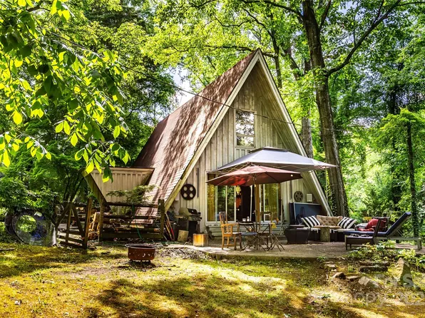 6516 Sharon Hills Rd, Charlotte, NC 28210