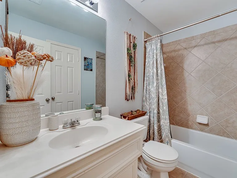 8018 Grow Ln — Photo 14