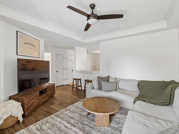 4th image of 1316 Raden Dr