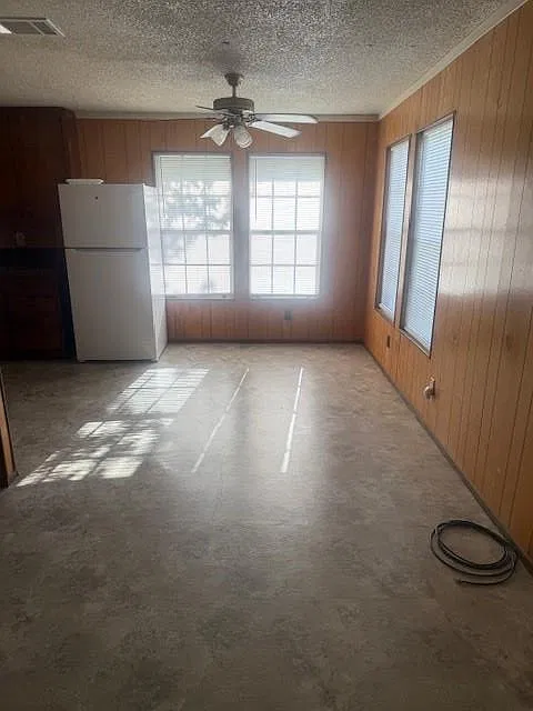 3 bed, 1.5 bath, 1104 sqft, $1,200 — Photo 4