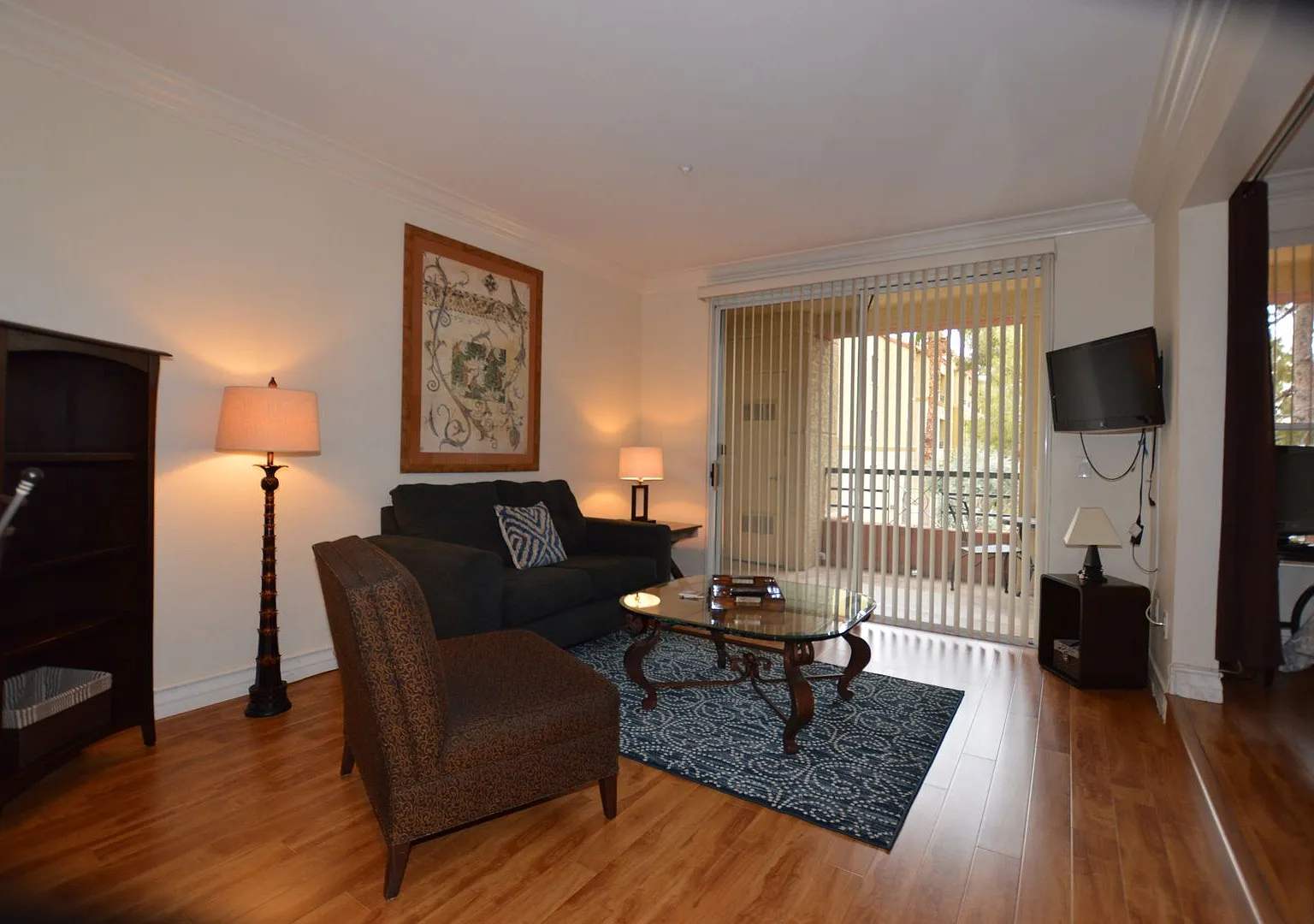 Charming Furnished Studio with Large Patio in the Heart of Las Vegas — Photo 2