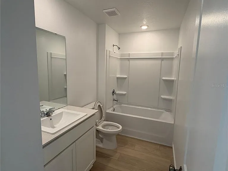 Gingham Dr — Photo 19