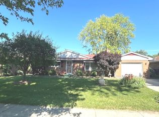 2041 Walnut St, Waukegan, IL 60087