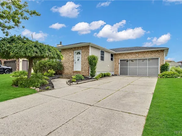 23 Jerome Ct, Cheektowaga, NY 14227