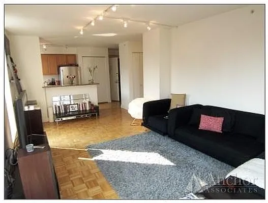 Rented by Anchor Associates | media 26