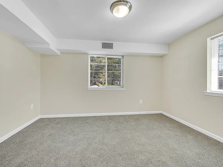 Gilbert Highlands — Photo 17