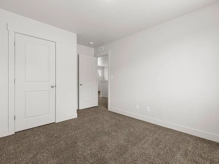 759 W Lone Pine Ln — Photo 12