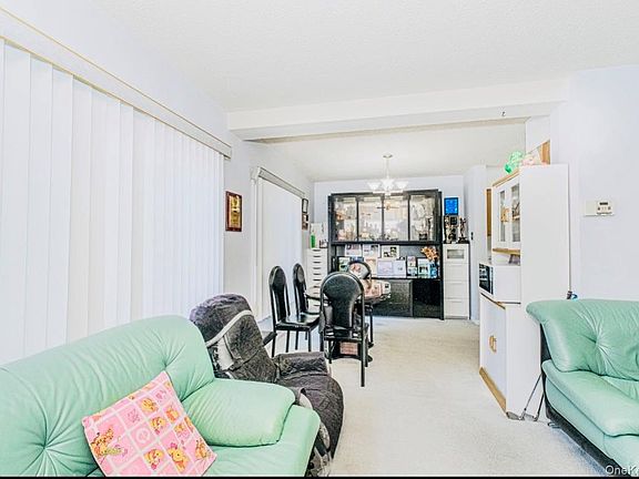 4th image of 212 ilyssa way