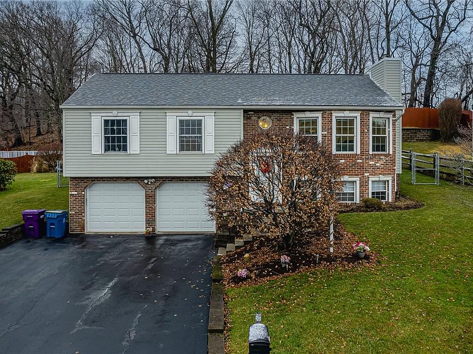 1st image of 129 Peppertree Dr
