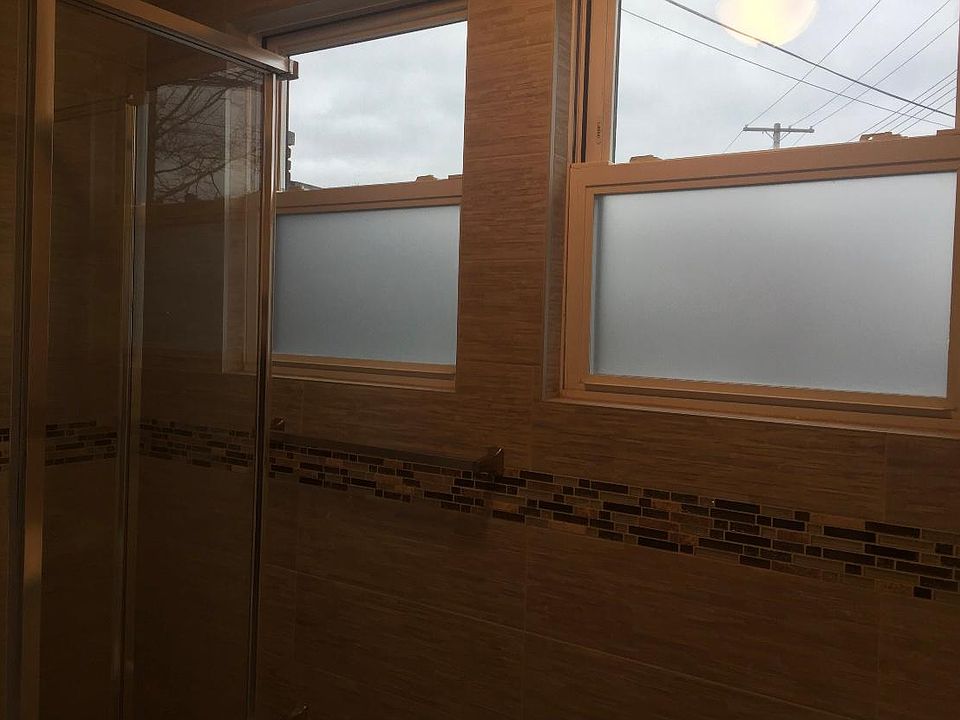 2nd image of 1754 Clintonville St #1A