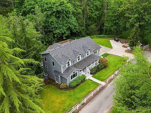 3rd image of 23503 NE 184th St