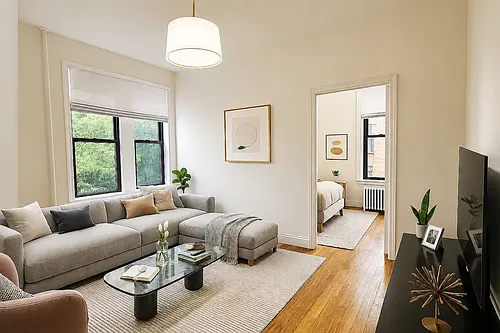64 Macdougal St Photo 1