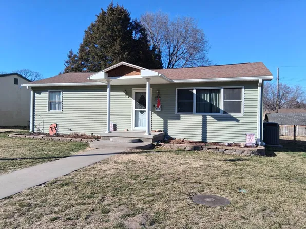 905 E 10th St, Concordia, KS 66901