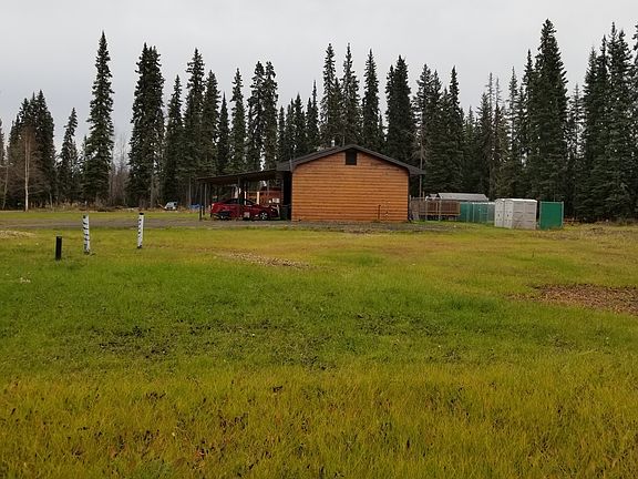 3rd image of 2591 Garnet Dr #2