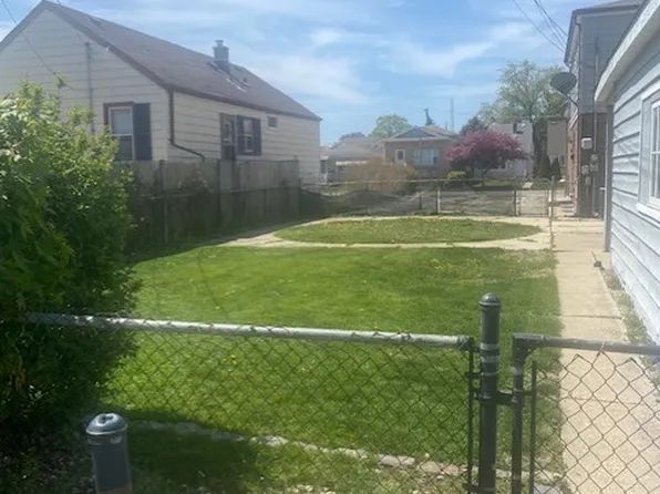 6672 W Montrose Ave, Harwood Heights, IL 60706