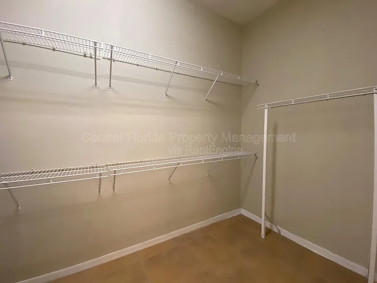 10885 Piping Rock Cir — Photo 12